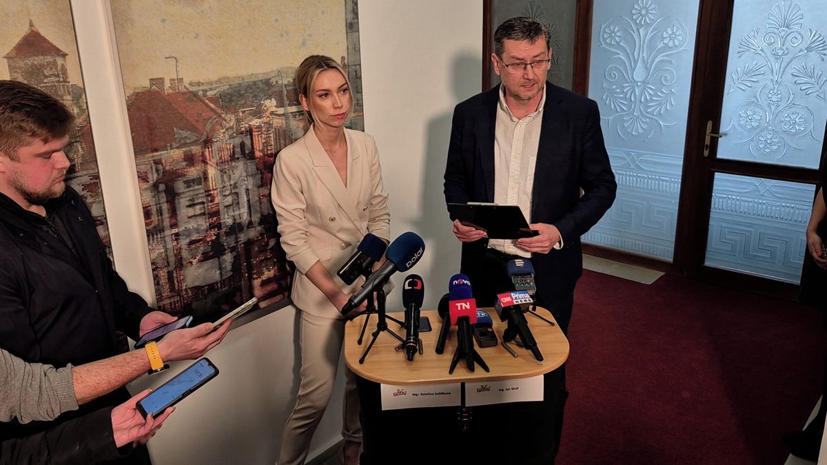 Obviněný primátor Karviné Wolf kvůli fotbalové kauze rezignovat nebude